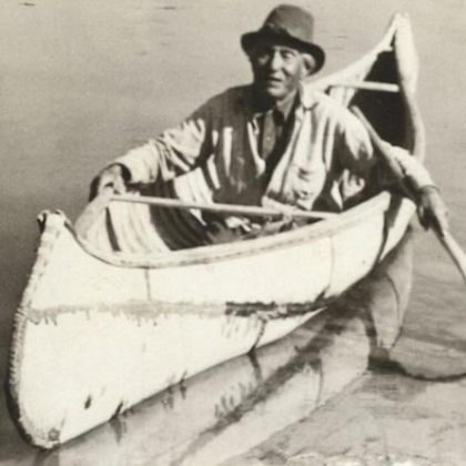 Historic Native American canoe design