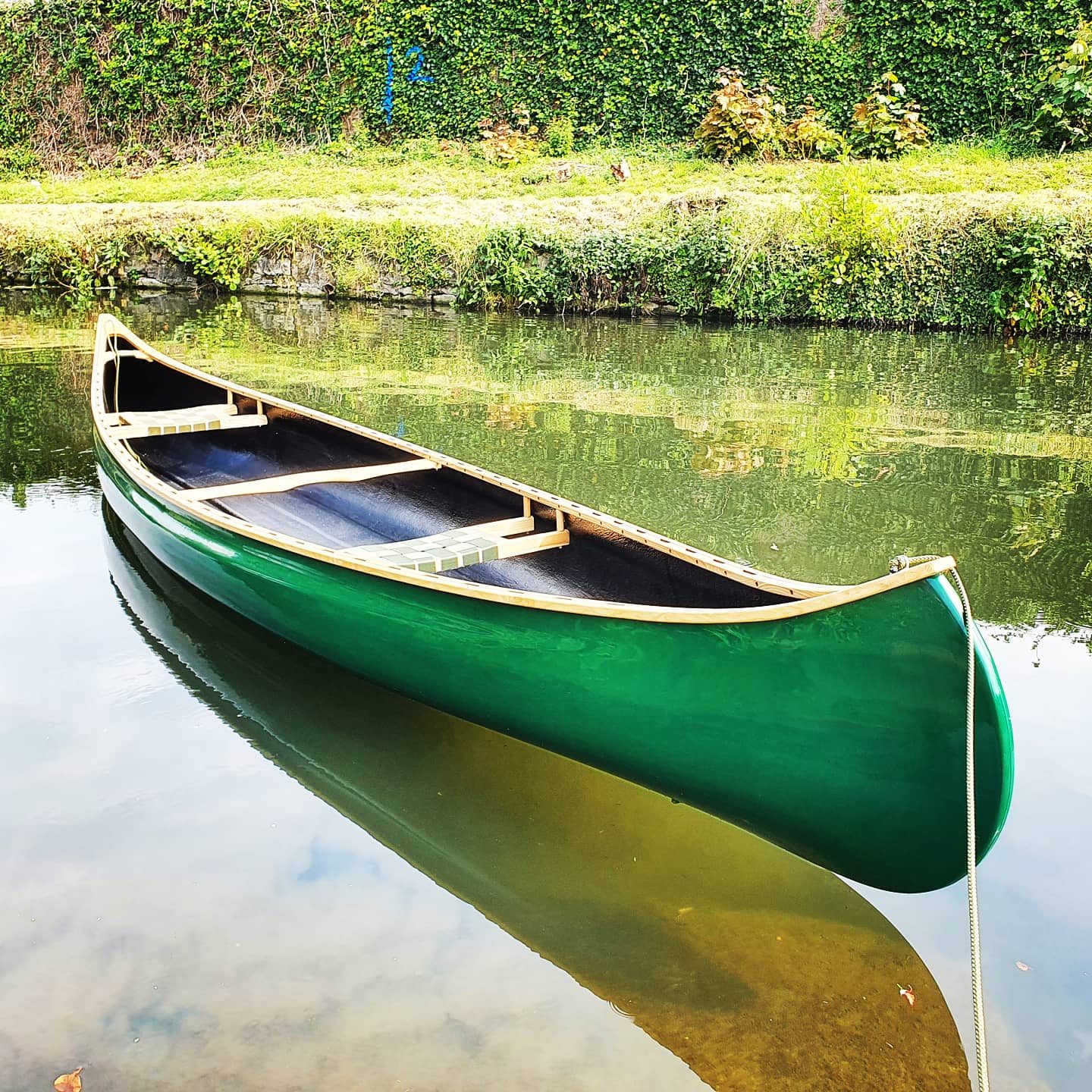 Campbell Canoe showing the curved bow and stern
